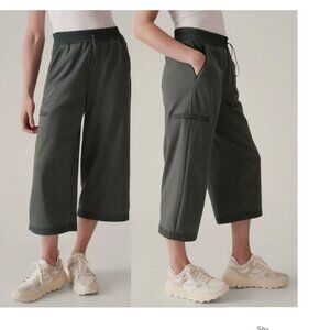 Athleta Triumph Hybrid Wide Leg Crop Pants Bali Green Size 2X